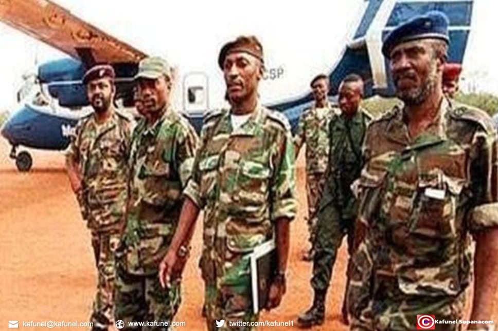 En mars 2011, le général-major Munene avait été condamné par contumace à la prison à perpétuité par un tribunal militaire de République démocratique du Congo.