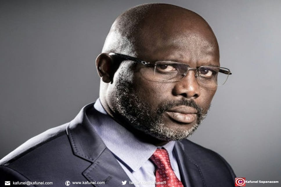George Weah, nouveau président du Libéria et ancienne gloire du football, à Paris, le 25 septembre