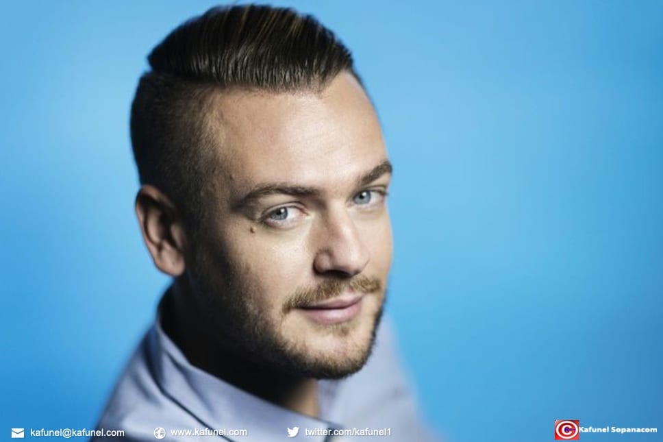 Le chroniqueur de télévision Jeremstar à Paris, le 5 octobre 2017 Le chroniqueur de télévision Jeremstar à Paris, le 5 octobre 2017