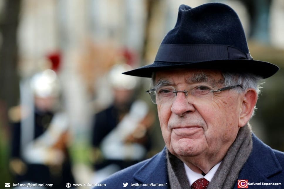 Le président de la Fondation de l'islam de France Jean-Pierre Chevènement, le 11 novembre 2016 à Paris