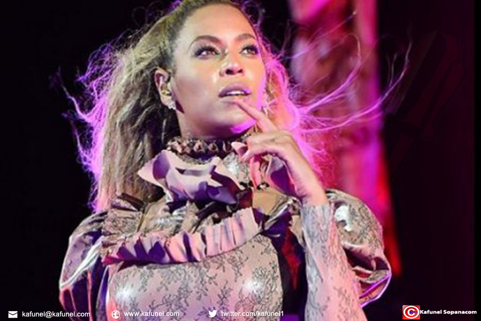 Beyoncé-1-702x336.jpg