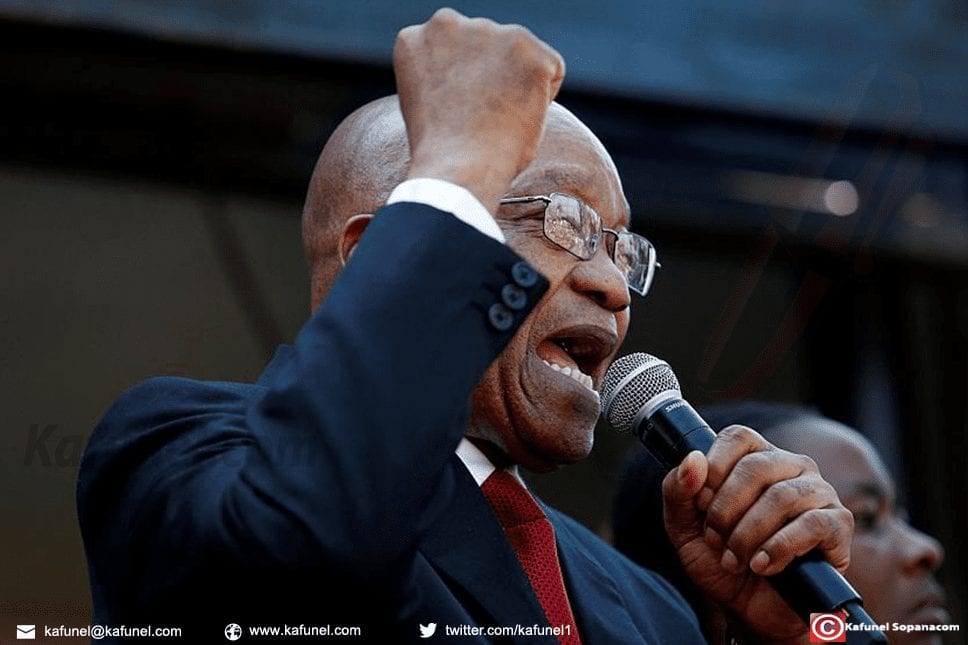 Zuma proclame l'innocence après la date d'audience
