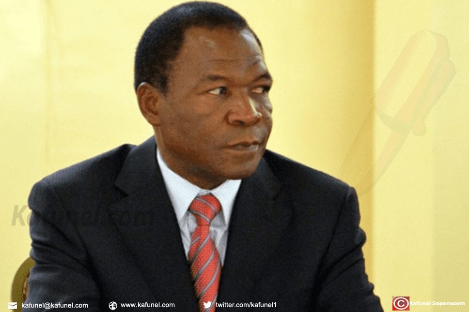 François Compaoré lors d'un sommet à Ouagadougou, le 20 décembre 2012.jpg