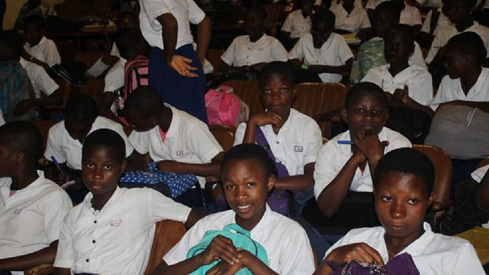 grossesses , établissements ,scolaires ,Yamoussoukro