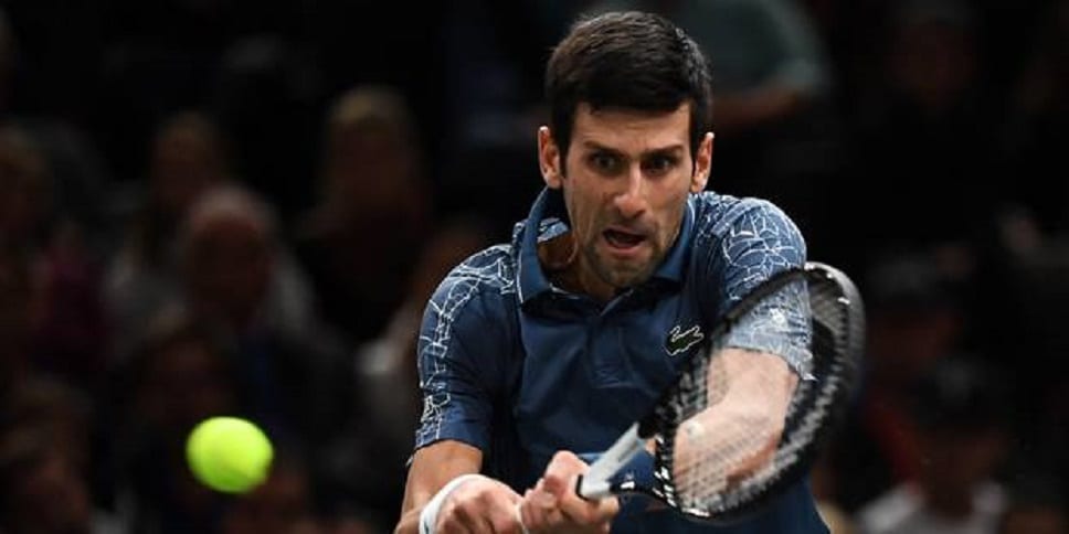 Masters-1000-de-Paris-Djokovic-domine-Federer-et-se-qualifie-pour-la-finale