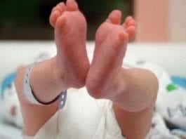 Medina, elle devient mère à l’âge de 5 ans (photos)
