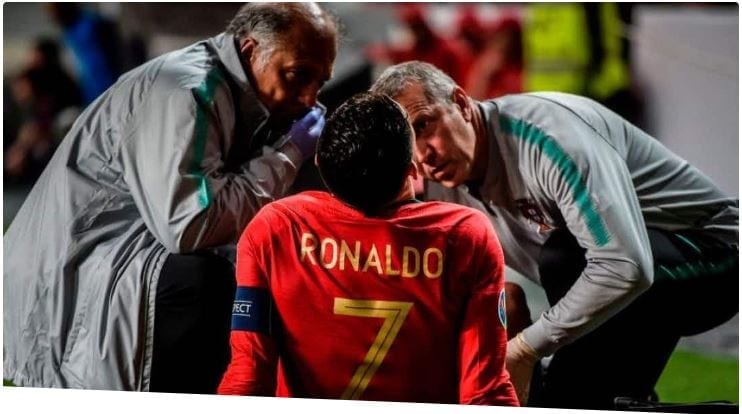 cr7 quitte le terrain de foot sur cirviere face à la sërbie cr7 quitte le terrain de foot sur cirviere face à la sërbie.