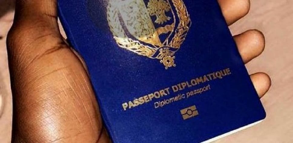 Passeports diplomatiques L'État met en place de nouvelles conditions Passeports diplomatiques : L'État met en place de nouvelles conditions