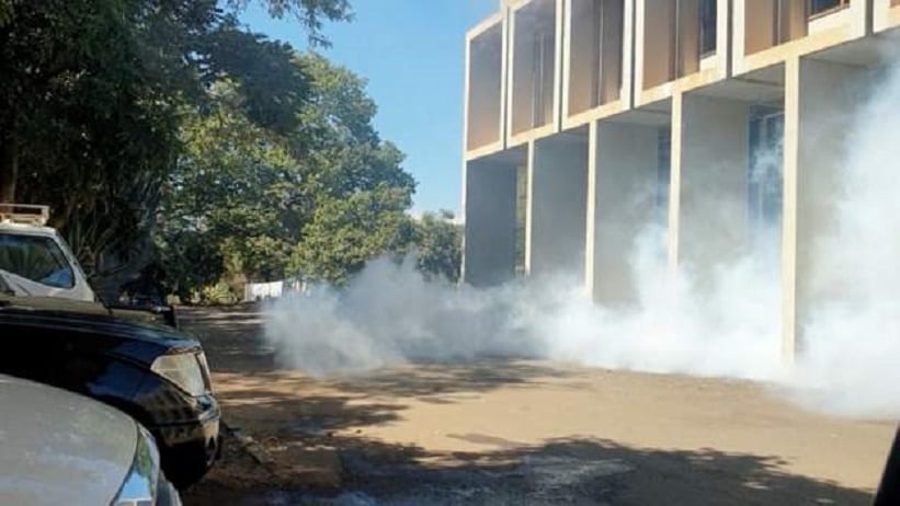 Un dirigeant du Malawi met en garde contre les manifestations post-électorales La police a tiré des gaz lacrymogènes au siège du principal parti d'opposition, le parti du congrès du Malawi, cette semaine