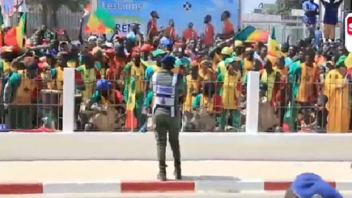 AÉROPORT DE YOFF L'avion des lions s'est posé Aéroport de Yoff 20-07-2019: L'avion des lions s'est posé