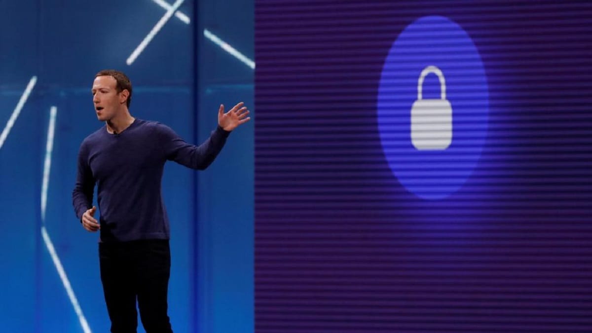 Mark Zuckerberg en 2018 à San Rose. Mark Zuckerberg en 2018 à San Rose.