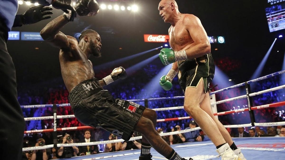 boxing-heavyweight-wilder-fury_0 Tyson Fury (à droite) est venu à bout de Deontay Wilder, jusqu'ici détenteur de la ceinture de champion du monde WBC des lourds, ce 23 février 2020 à Las Vegas. REUTERS/Steve Marcus