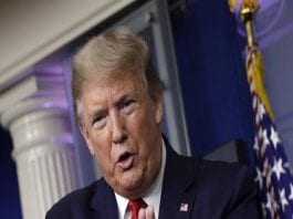 Donald Trump souhaite un retour très rapide du sport professionnel
