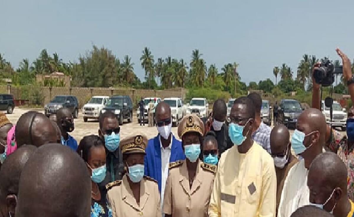 Saint-Louis Dame Diop sur le chantier du centre de formation aux métiers du pétrole et du gaz Saint-Louis Dame Diop sur le chantier du centre de formation aux métiers du pétrole et du gaz