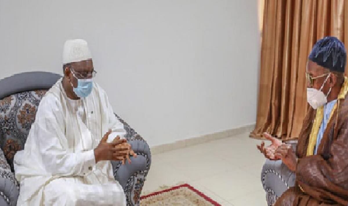 Madina Baye Macky Sall s’engage à accompagner le nouveau Khalife Madina Baye Macky Sall s’engage à accompagner le nouveau Khalife