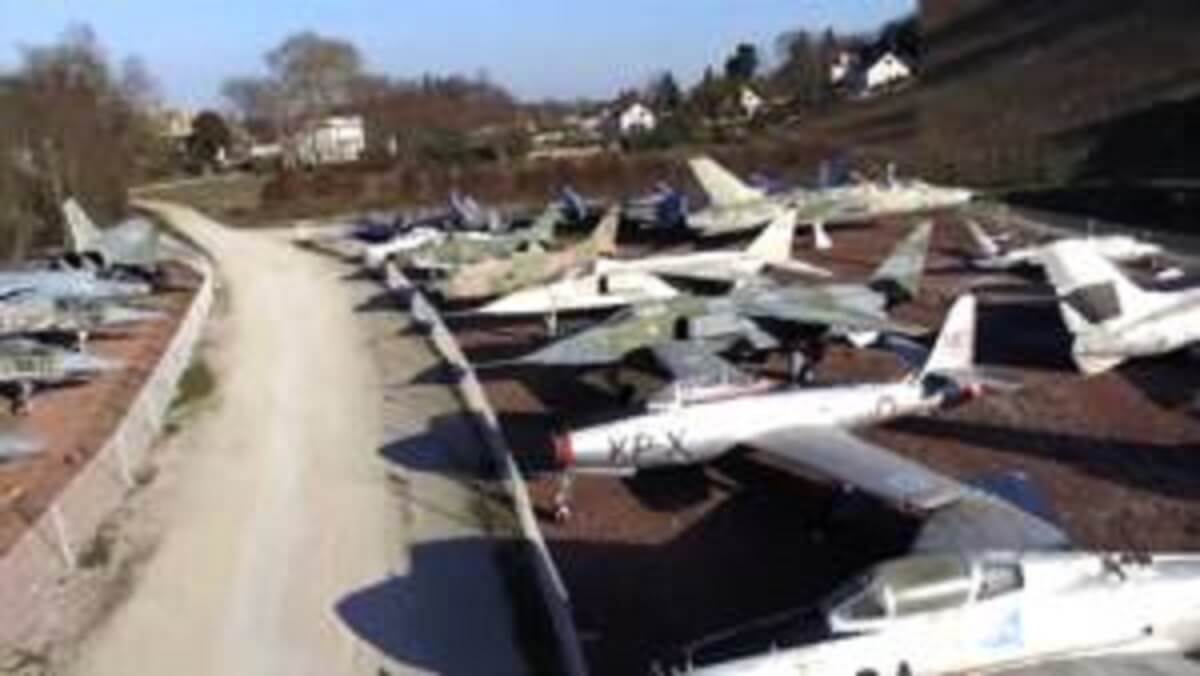 Avion de chasse découvrez la plus importante collection privée au monde Avion de chasse découvrez la plus importante collection privée au monde