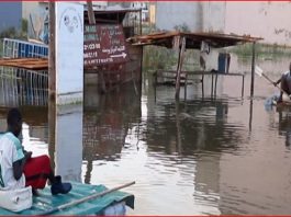 Nous vivons dans des maisons inondées depuis un mois-Capture