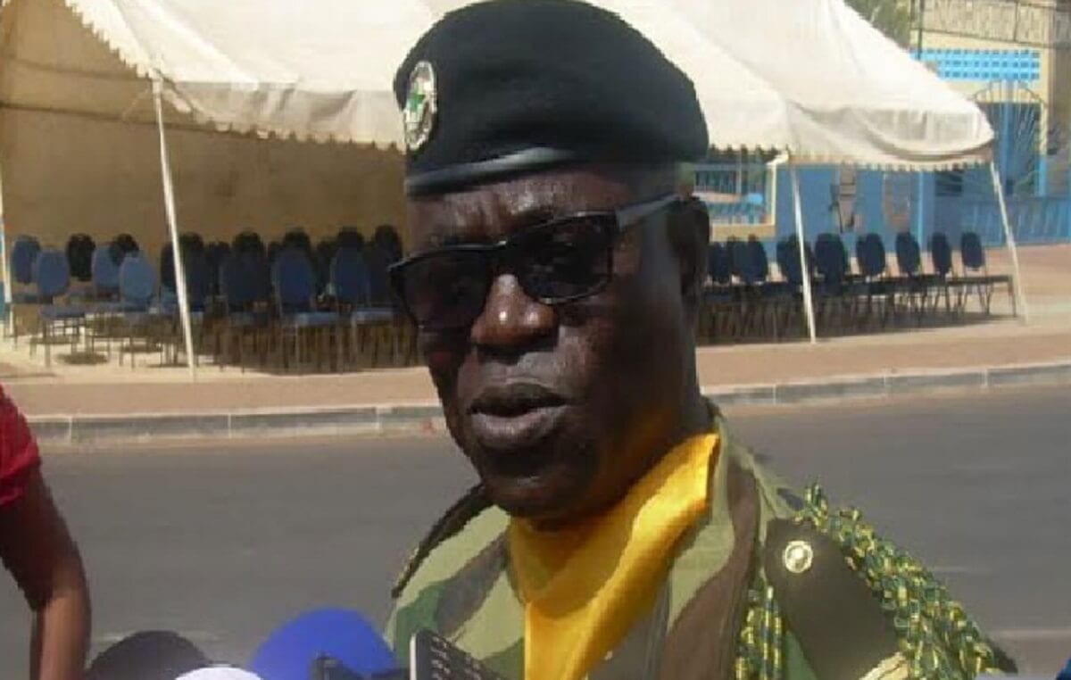 colonel-simon-ndour-la-defense-de-nos-frontieres-implique-une-prise-en ...