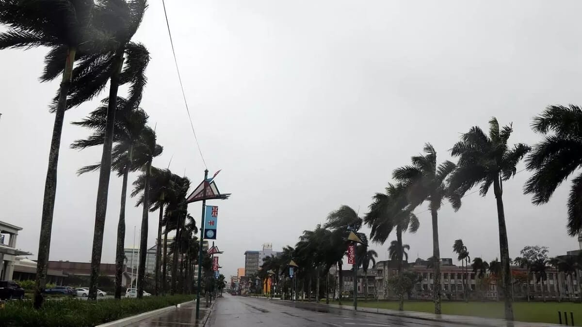 Fidji au moins quatre morts après le passage du cyclone Yasa Fidji au moins quatre morts après le passage du cyclone Yasa