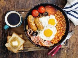 Une analyse a montré que les personnes qui font du petit déjeuner le repas le plus important sont plus susceptibles d'avoir un indice de masse corporelle plus faible.