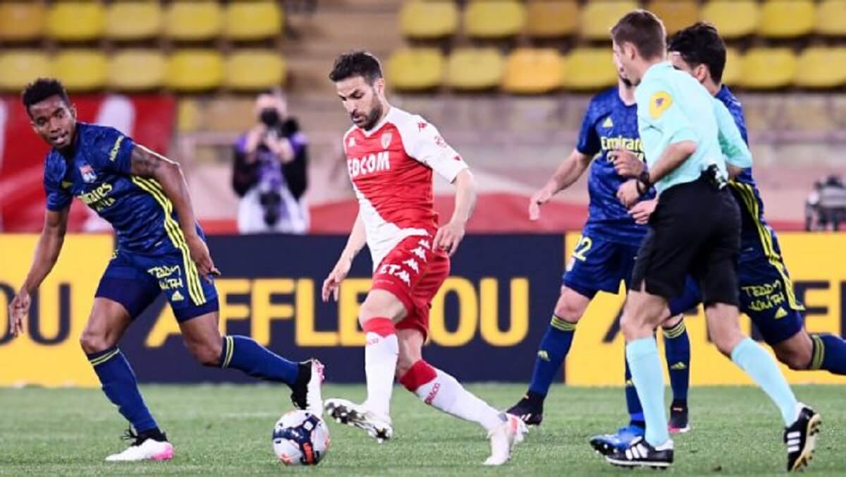 Lyon perd le bras de fer face aux incidents Monaco-OL www.kafunel.com Monaco-Lyon Lyon perd le bras de fer face aux incidents Monaco-OL www.kafunel.com Monaco-Lyon