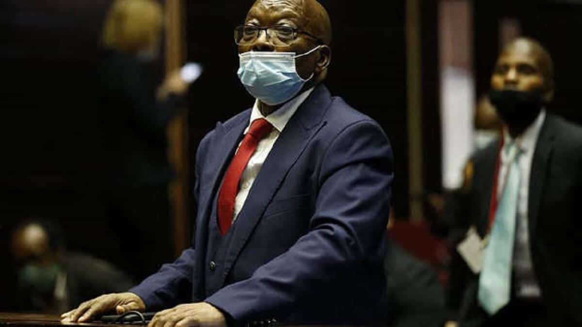 Outrage à la justice, la prison pour Jacob Zuma Outrage à la justice, la prison pour Jacob Zuma