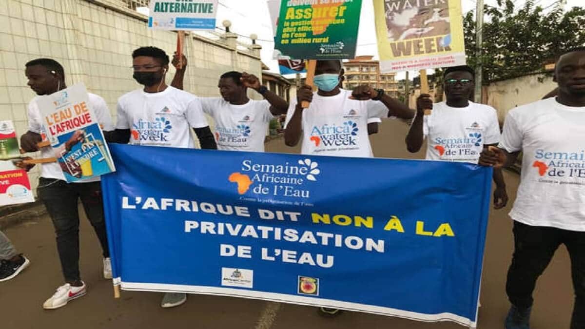 Cameroun – privatisation de l‘eau une manifestation contre la Banque mondiale à Yaoundé