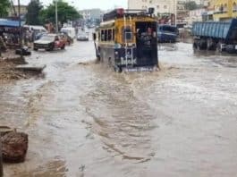 Dakar sous une pluie battante ce mercredi matin