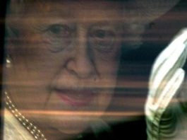 Vie de Elizabeth 2, une reine qui n'aurait jamais dû l'être