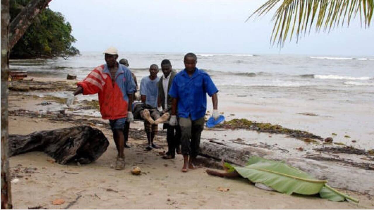 2 morts et 26 disparus dans le naufrage du ferry au Gabon - Kafunel