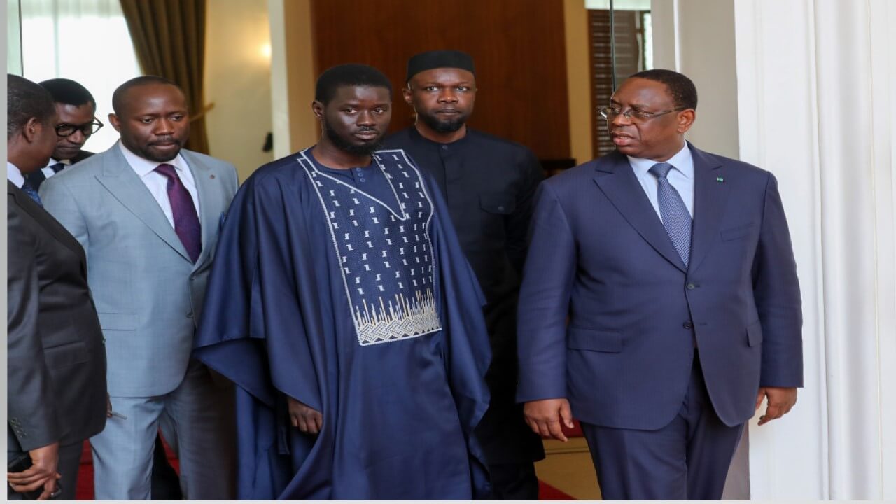 Entretien entre le Chef de l'État Macky Sall et son successeur, le Président Bassirou Diomaye Faye 3