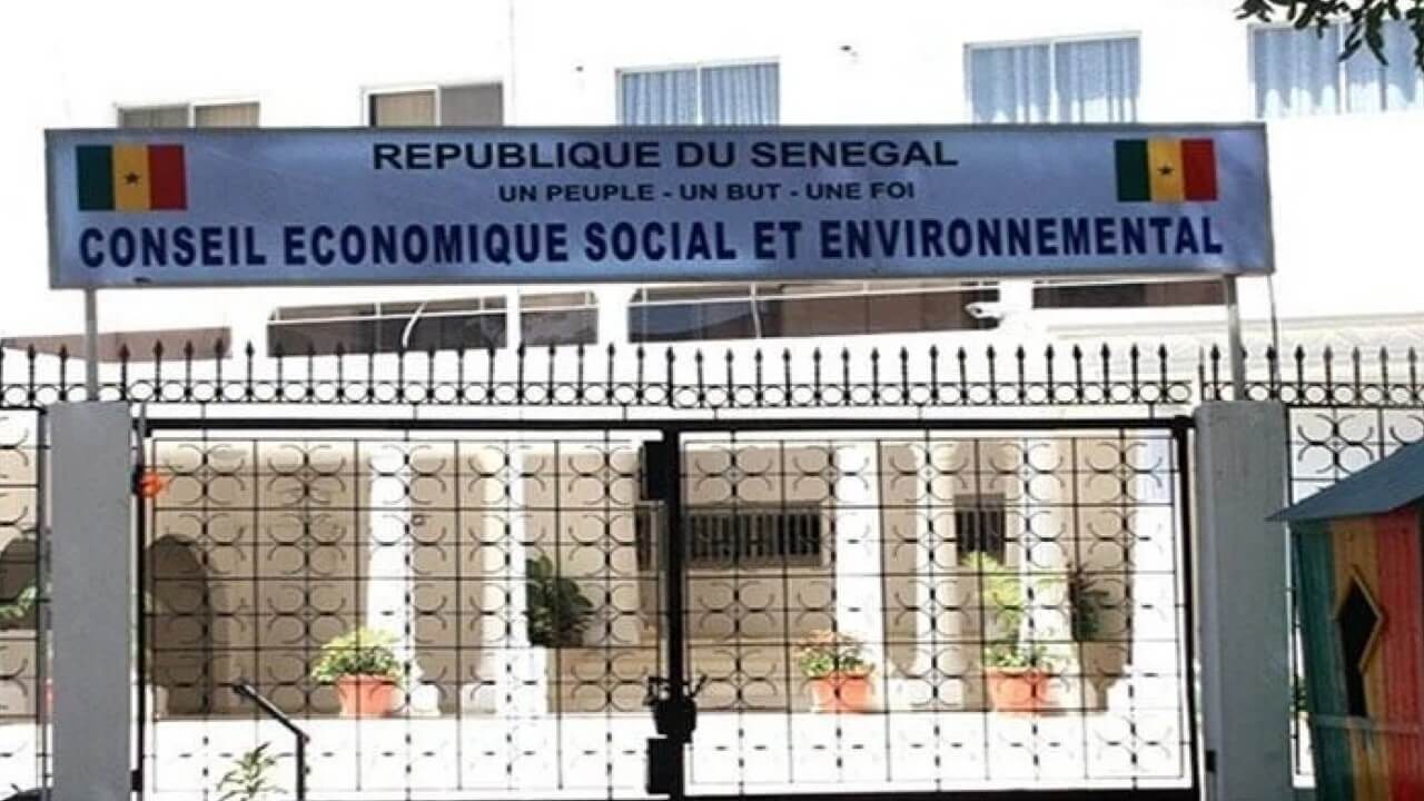 Suppression Du CESE Et Du HCCT Le Chef De L’état Saisit L’Assemblée nationale Pour Un Projet De Loi Portant Modification De La Constitution